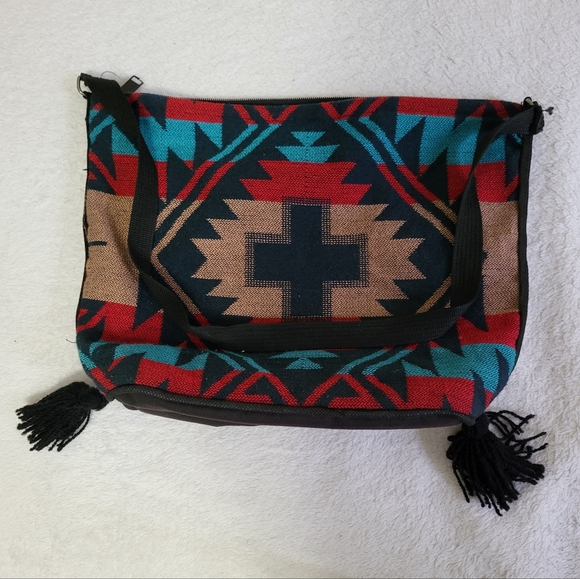 Southwestern Pattern Bag - Picture 2 of 5
